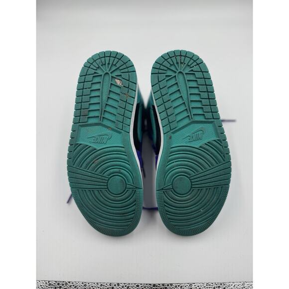 Size 5 - Air Jordan 1 Mid Black Grape W NBS247 - Picture 6 of 6